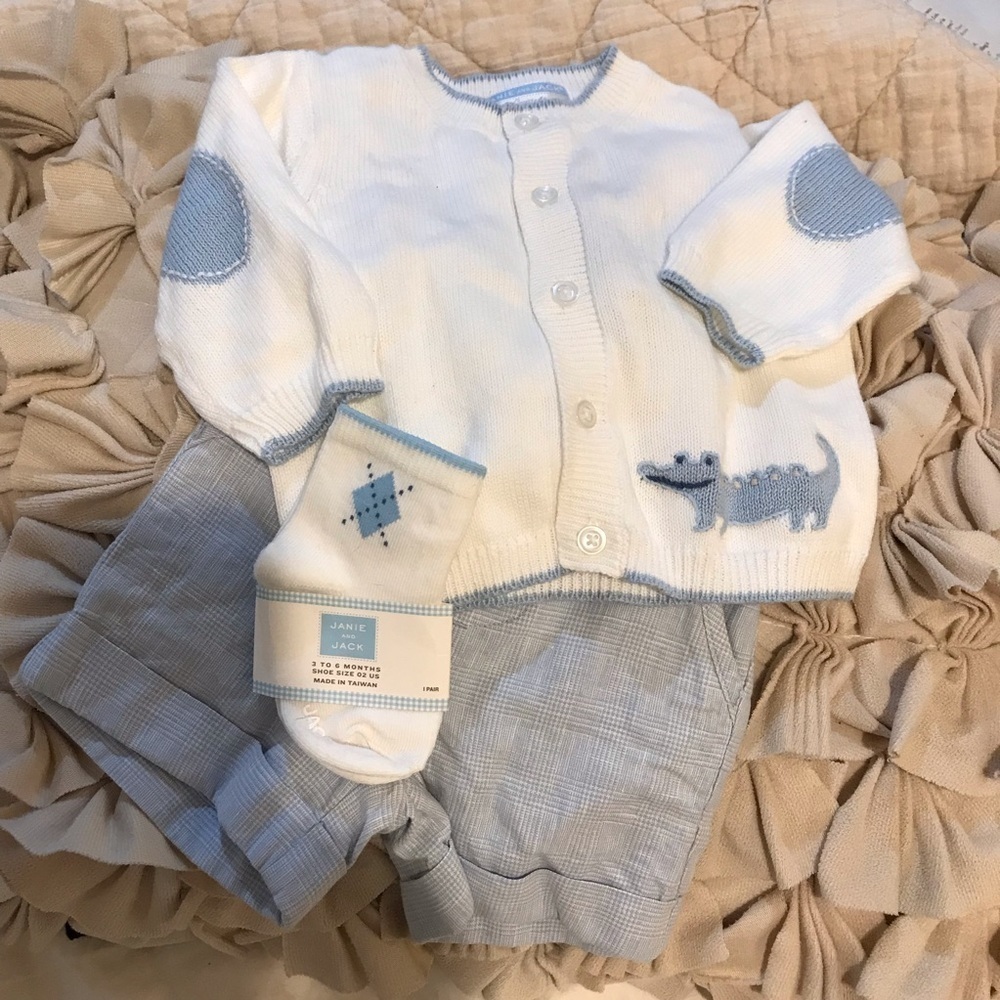 🍼 JANIE AND JACK Sweater/Short Bundle
